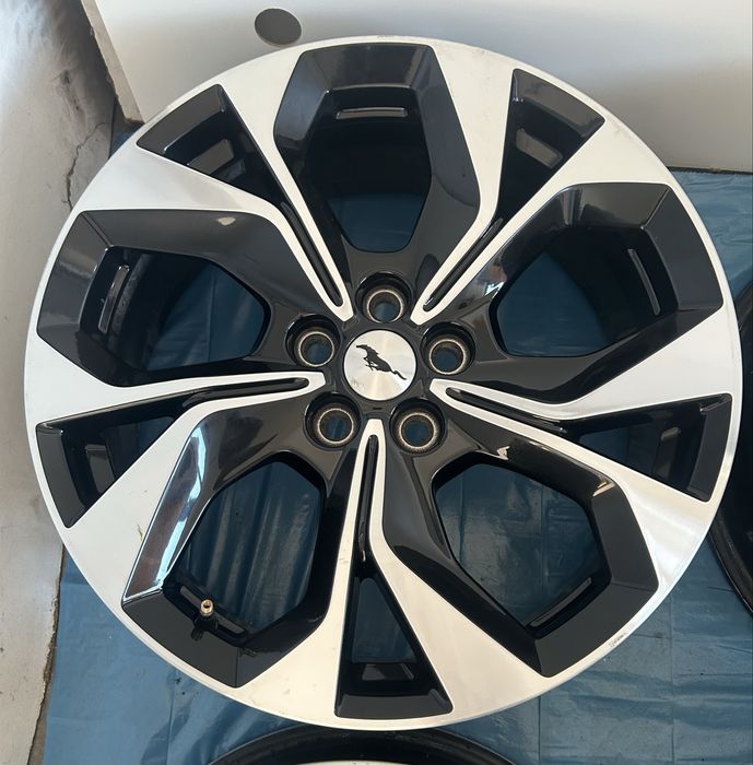 241 Felgi Aluminiowe oryginał Ford Mustang Mach-E R 19 5x108 Czujniki