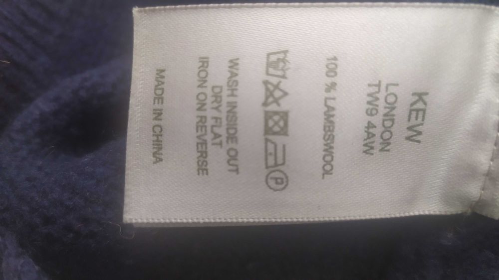 Sweter z jagnięcej welny