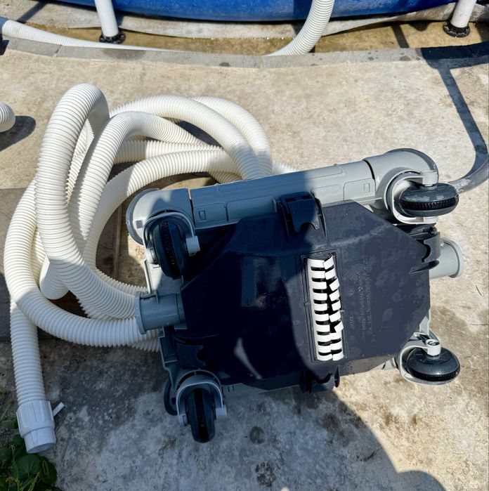 Робот пылесос  для бассейна intex 28001