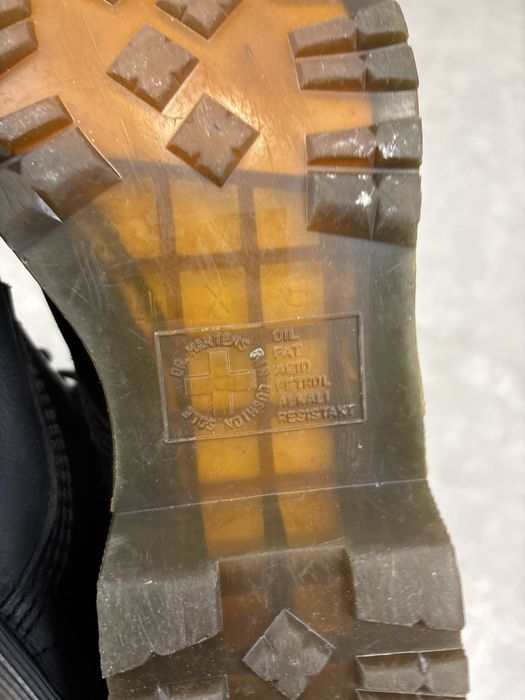 Czarne skorzane buty Dr. Martens 1460 Serena