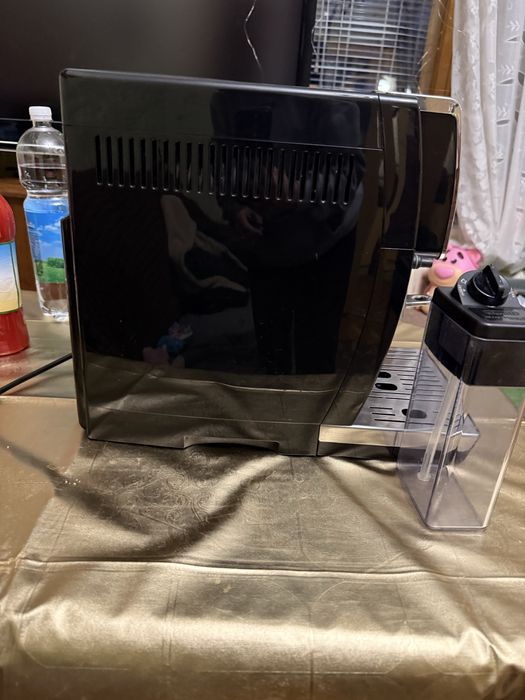 Кофемашина Delonghi