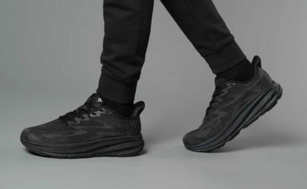 Hoka р.49 стельки-31,5см по факту 32см по бирке кроссовки