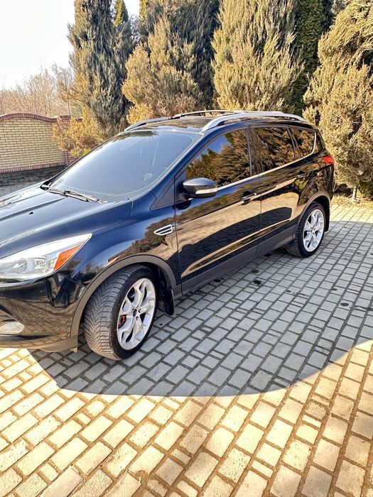 Продам Ford Escape
