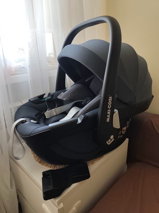 Автокрісло дитяче Maxi-Cosi Pebble 360