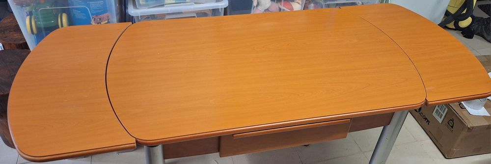 Mesa de cozinha extensível