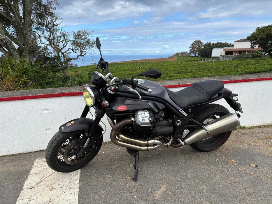 Moto Guzzi Griso 1200 SE