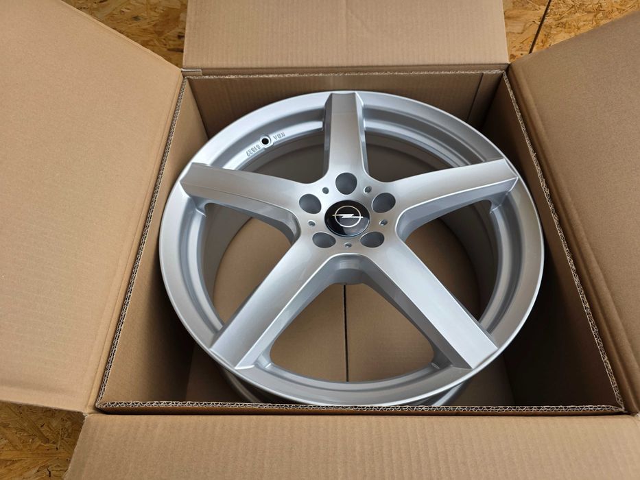[N42] 4x NOWE Felgi aluminiowe 17 cali 5x115 ET44 Insignia B Astra Chevrolet Cruze