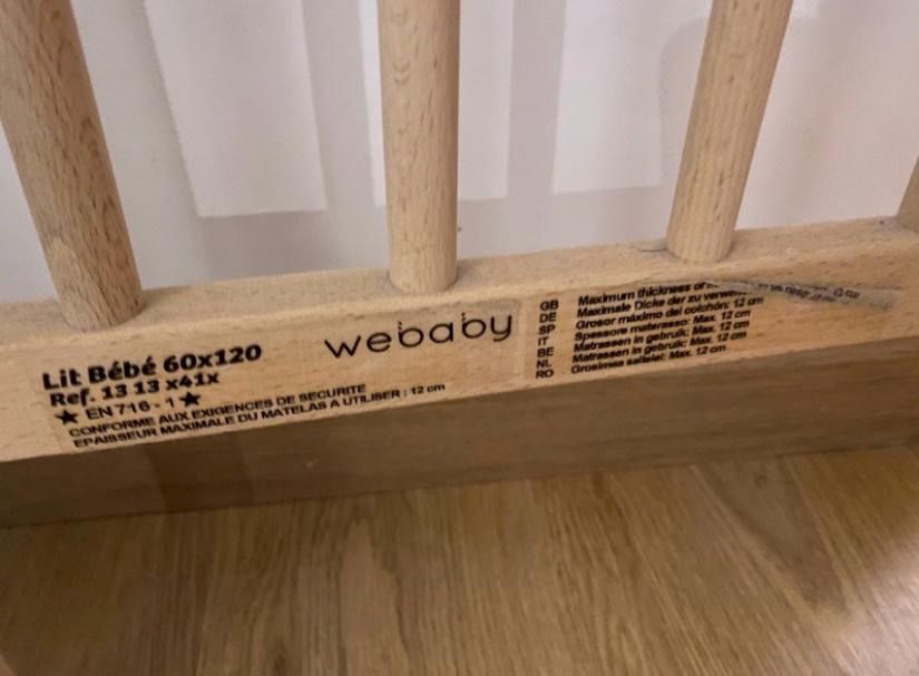 Berço bebé em madeira + colchão