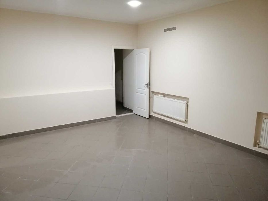 Здам 100м2!Окремий вхід! Центр!Фасад! ТРЦ Гермес та Центральний ринок!