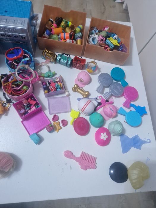 Laleczki lol suprise