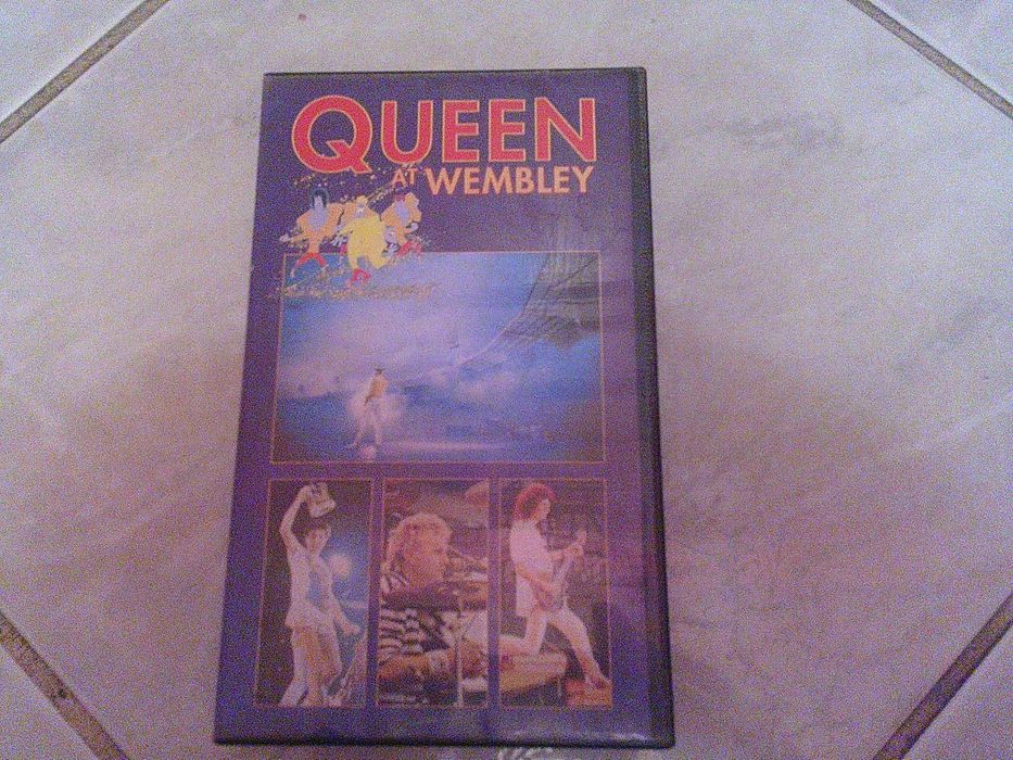 Queen at Wembley koncert,Tajne akta KGB UFO, na kasetach vhs.
