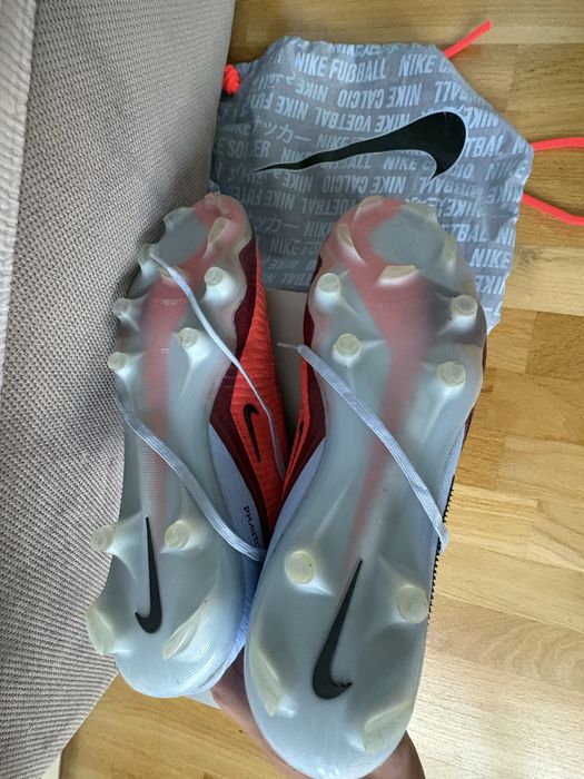 Nike phantom elite