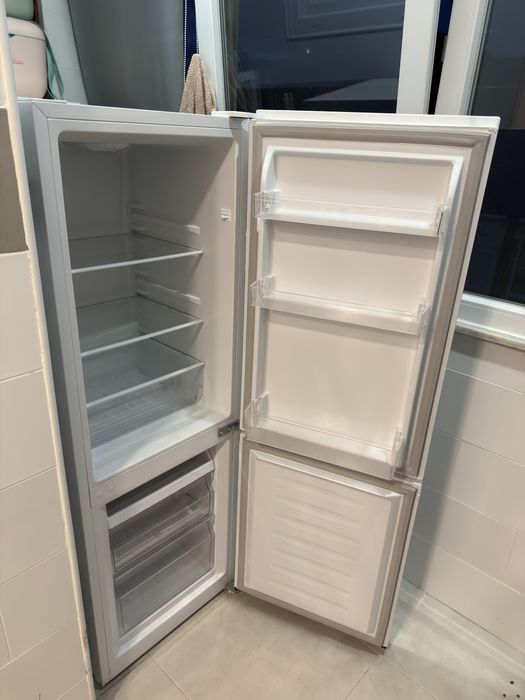 Frigorifico pequeno branco
