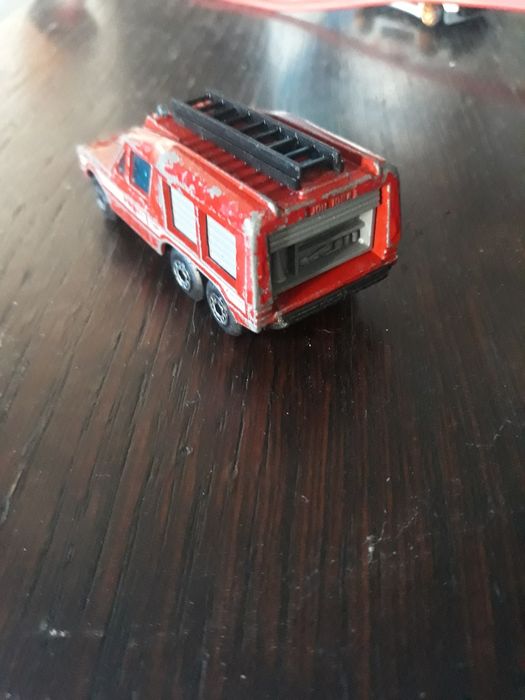 Stary model Straż pożarna Range Rover firmy Matchbox 1982r.