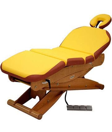 Масажна кушетка Lemi Sowood