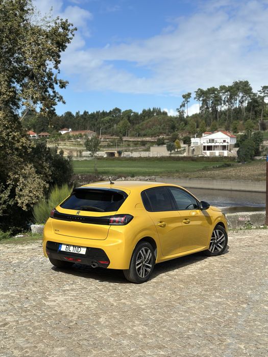 Peugeot 208 - Allure - 110 Puretech