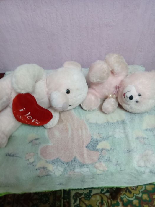 Продам мишку мягкие игрушки новые
