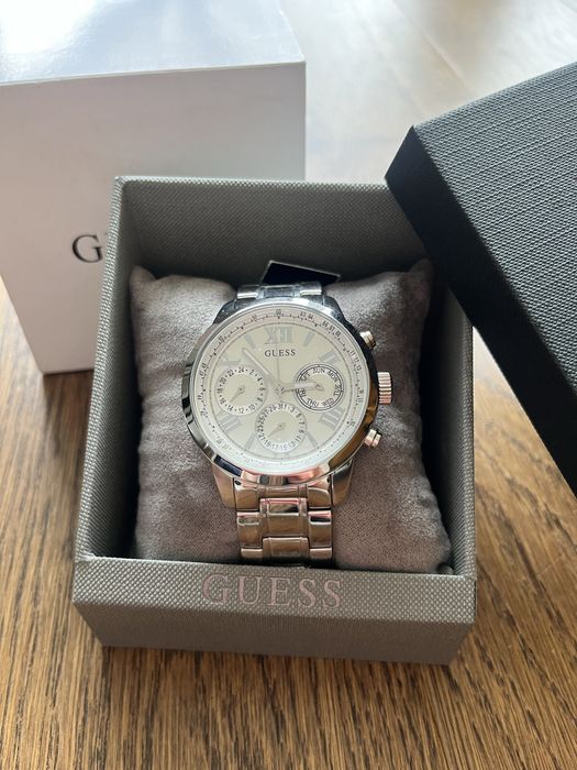 Zegarek Guess W0330L3