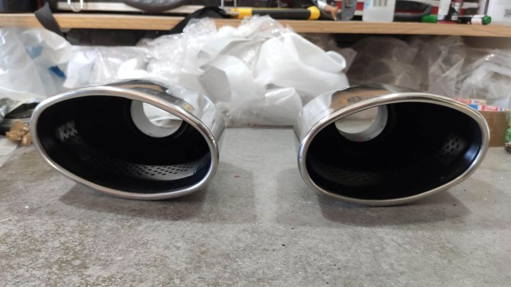 conjunto de ponteiras Audi RS + Cupra 16cm Inox