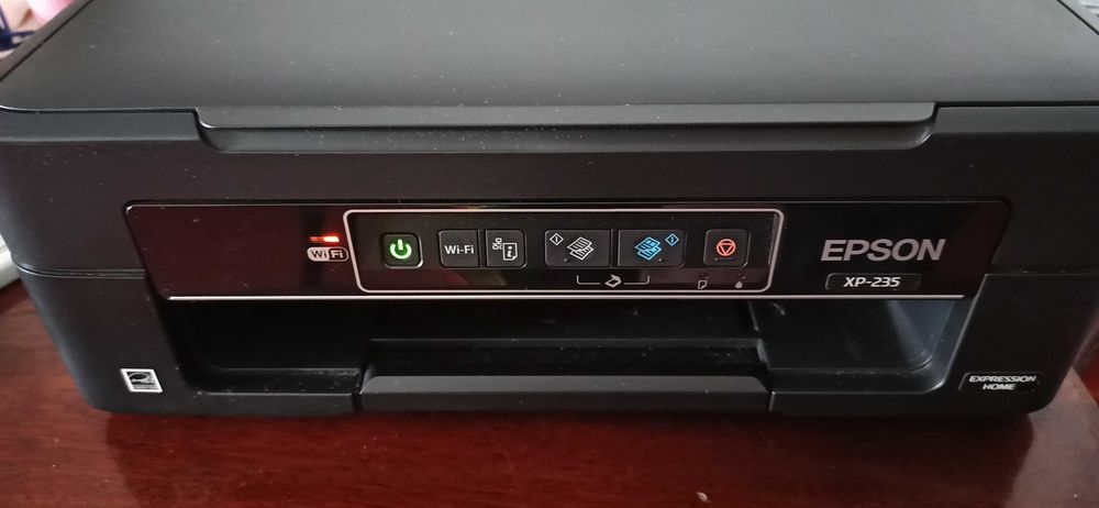 МФУ  Epson Expression Home XP-235