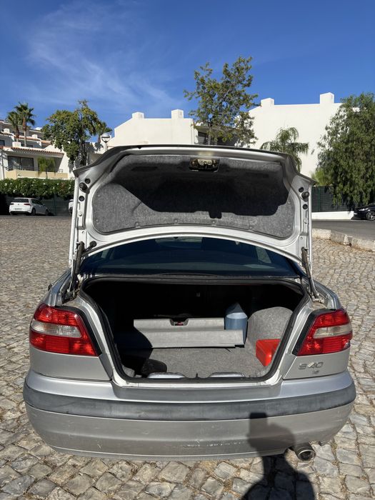 Volvo 2003 gasolina