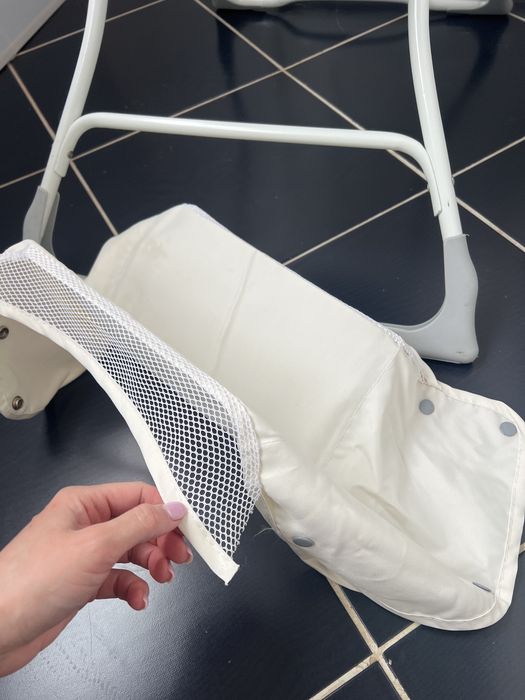 Годувальне крісло