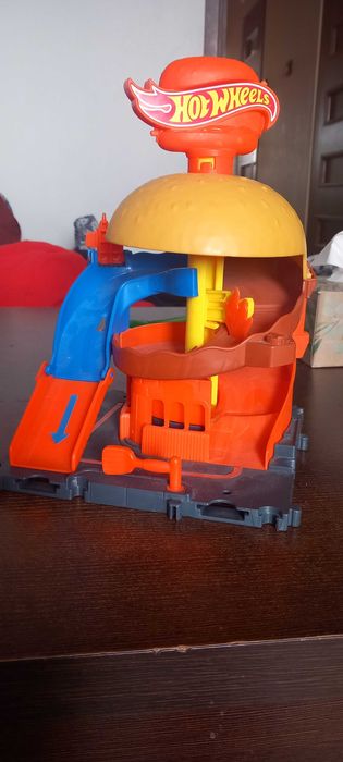 Hot wheels City rajdowa burgerownia
