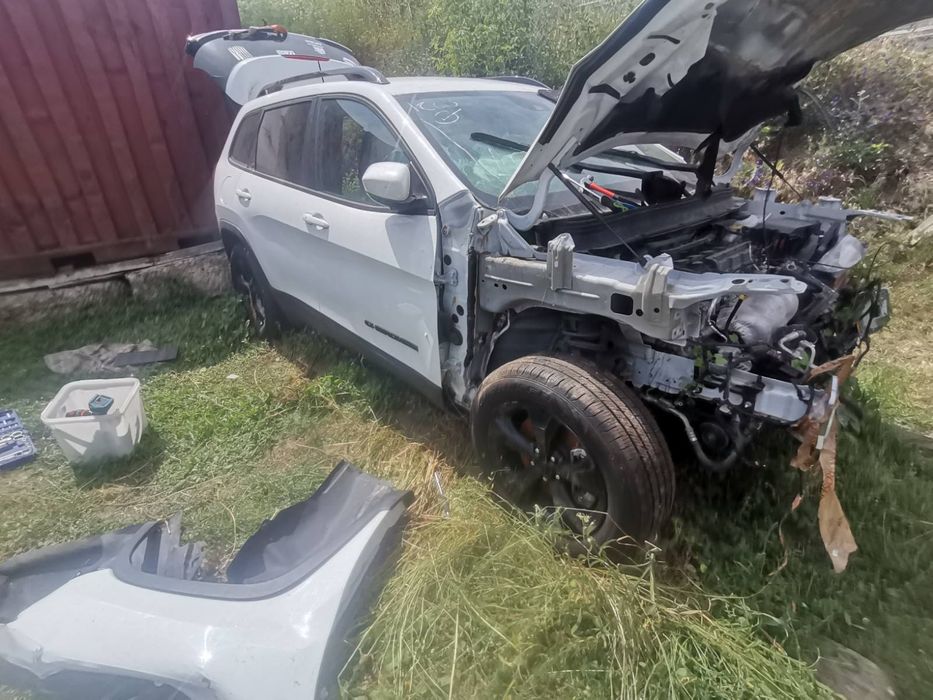 Продам Jeep Cherokee KL 2020