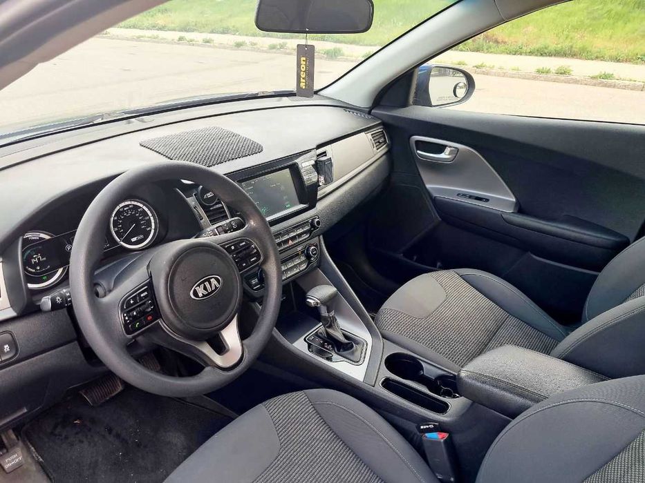 Kia Niro гибрид 1.6