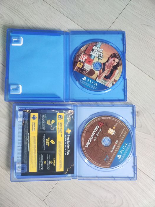 Konsola PlayStation 4