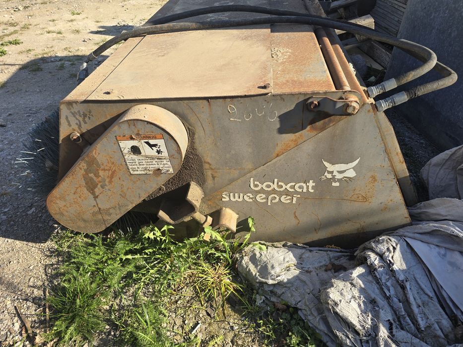 Zamiatarka hydrauliczna bobcat sweeper wacker neuson