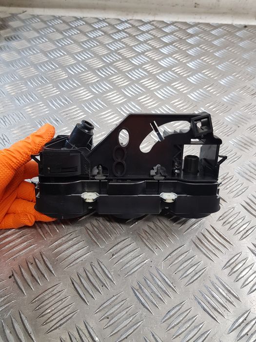 Panel Nawiewu Vw Touran I 04R-