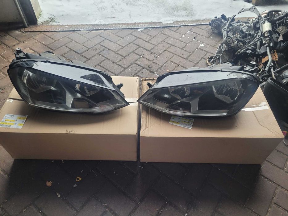 Lampa przednia VW Golf 7 przed lift