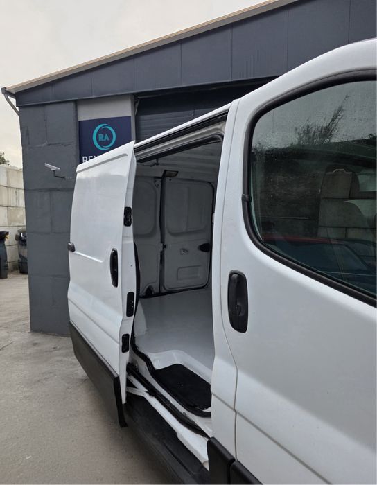 Renault Trafic II Van