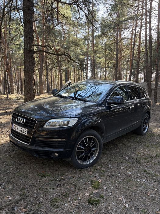 Продам ауді Q7 нерозмитнена