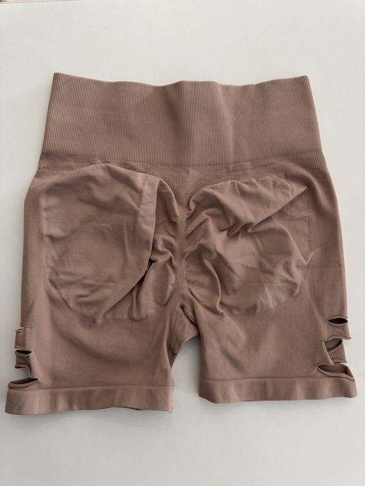 Шорти пушап спортивні