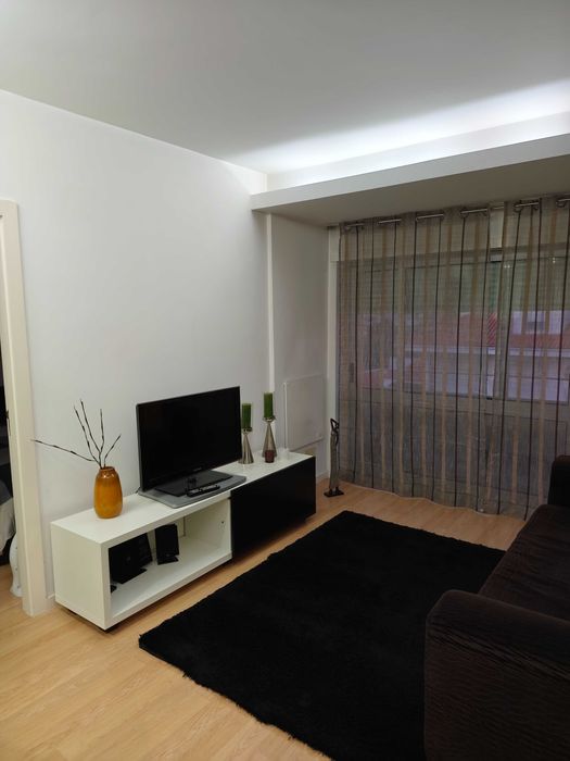 Apartamento T2 na Rua do Brasil a 5 minutos a pé das escolas e do Estádio Cidade de Coimbra