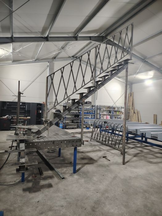 Schody metalowe, konstrukcja wymiar