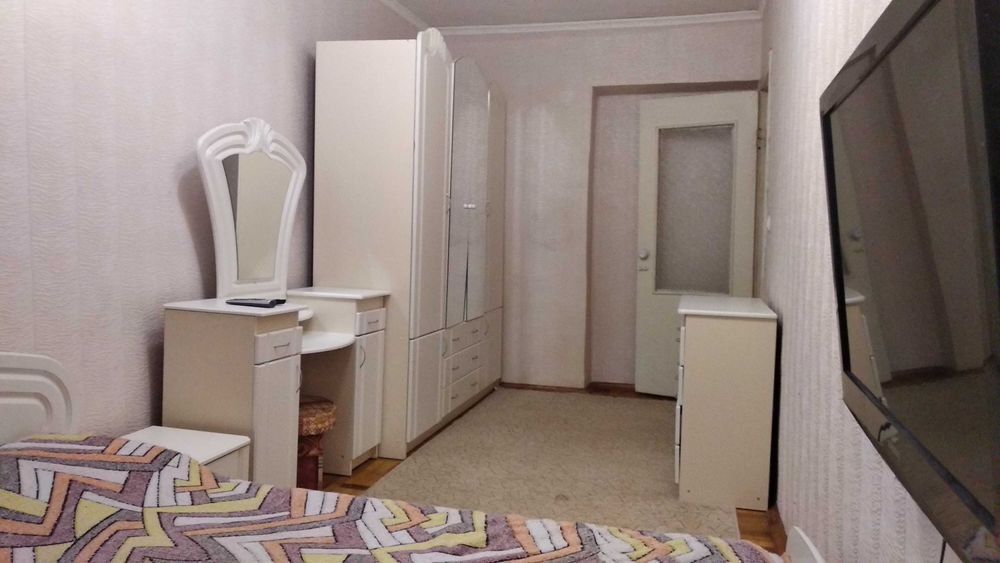 Куреневка, Кириловская 127 А. 2 к  квартира, больница Павлова близко