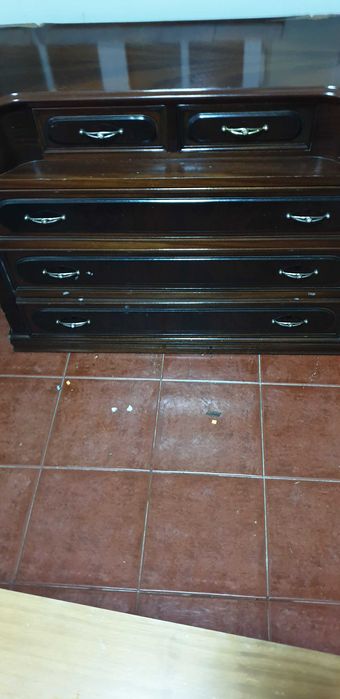 vendo cómeda usada em bom estado entrega no local Comenda Casével