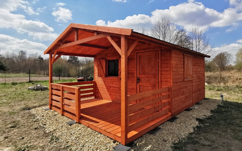 Domek letniskowy domek drewniany z tarasem