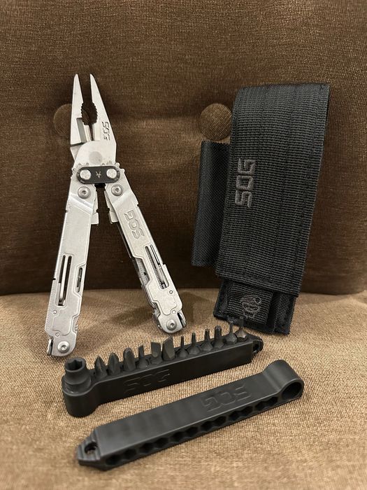 Мультитул SOG Power Access Deluxe 21in1  + набір біт та чохол
