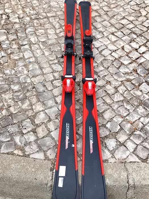 Skiis  em bom estado