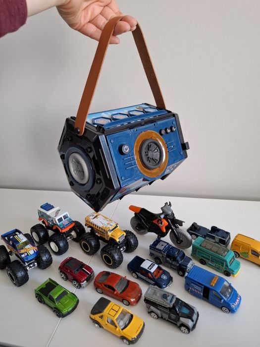 Głośnik przenośny hotweels tor wyścigowy samochodziki monster truck