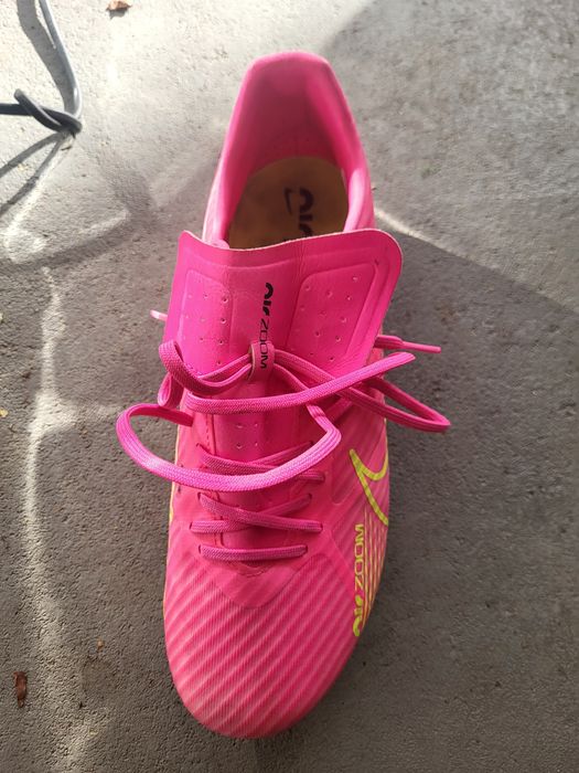 korki nike jak nowe