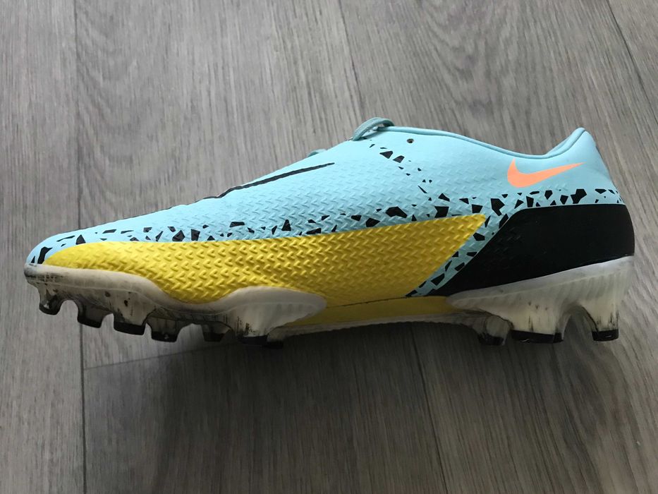 Бутси NIKE PHANTOM GT  (25,5см)