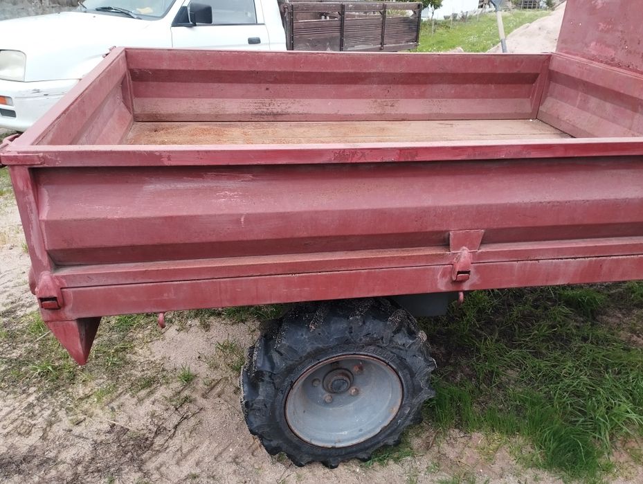 Motocultivador com Reboque Basculante com Documentos