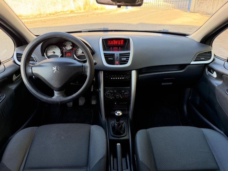 Peugeot 207 1.4