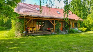 Siedlisko 4,5 ha z domem i zabudowaniami