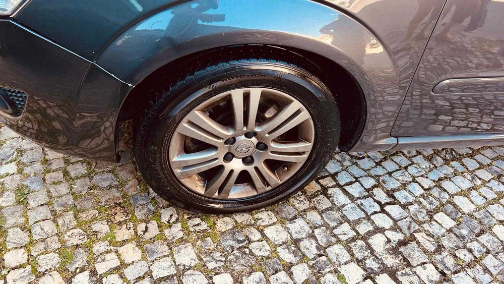 OPEL ZAFIRA 2012  7 Lugares